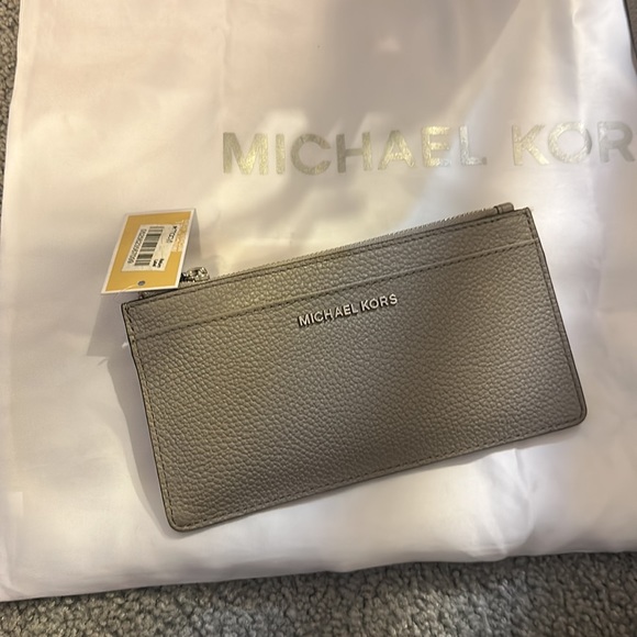 Michael Kors crossbody bag - Picture 2 of 6